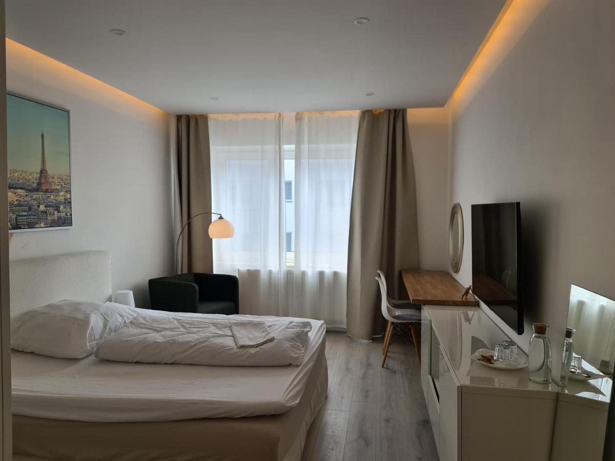 Schones Zimmer In Zentraler Lage Hannover Bagian luar foto